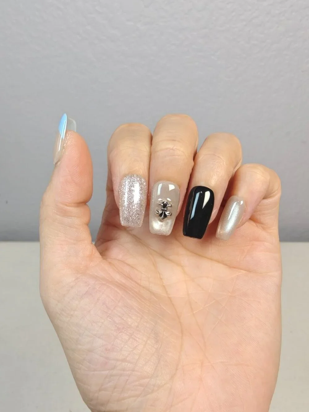 Gothic Y2K Punk Short Square Press On Nails Nude Shimmer Black Silver Glitter